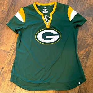 Fanatics Woman’s Green Bay Jersey Top. Aaron Rodgers #12